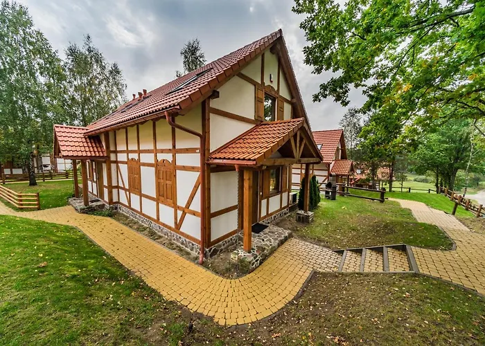 Semesterbostad Folkowa Chatka- Kaszubska Ostoja *