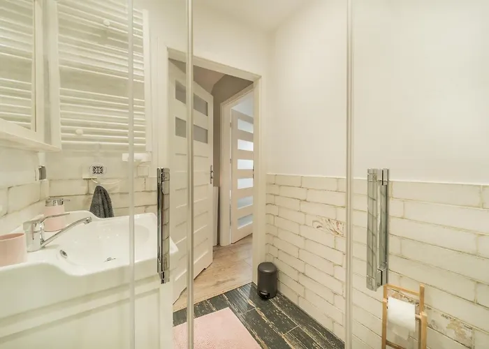 Folkowa Chatka- Kaszubska Ostoja *