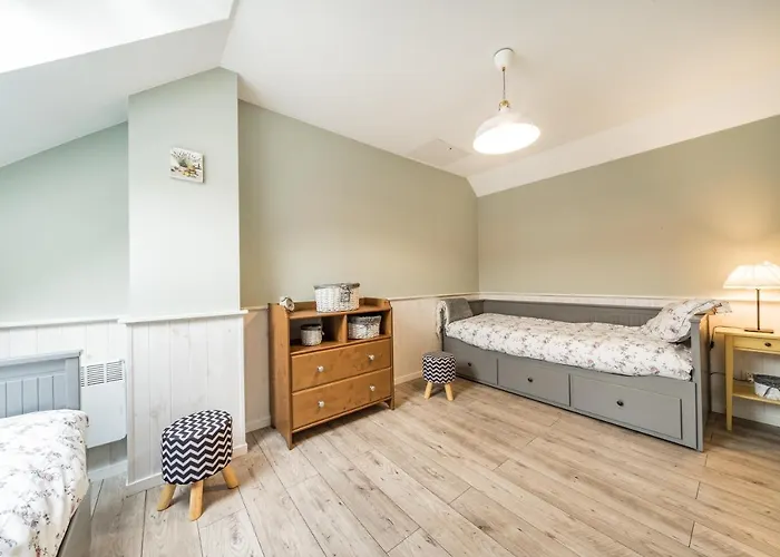 Semesterbostad Folkowa Chatka- Kaszubska Ostoja Barkocin