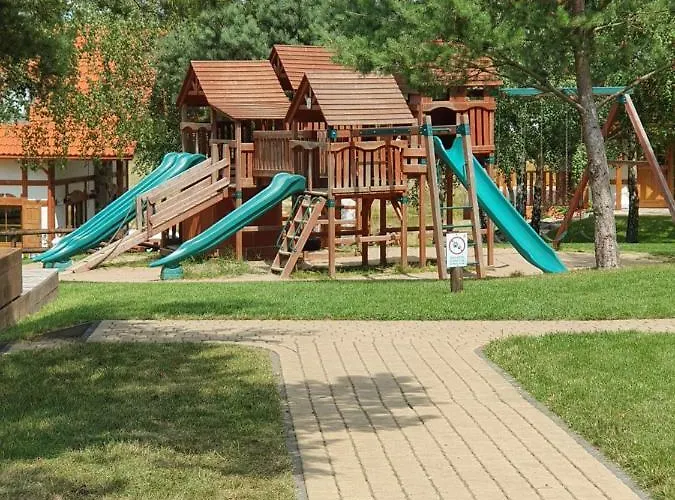 Folkowa Chatka- Kaszubska Ostoja